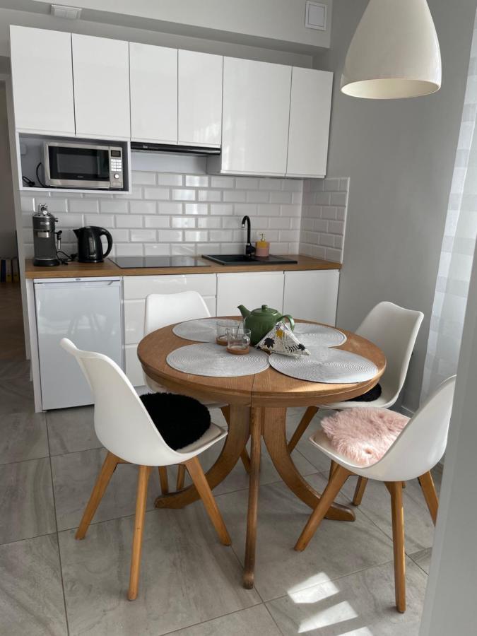 Apartament Pod Papugami Kolobrzeg-Podczele ภายนอก รูปภาพ